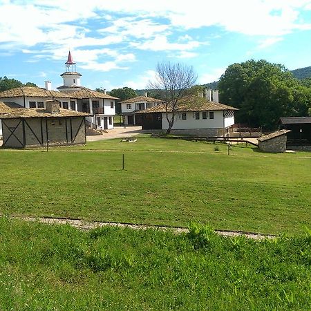 فندق Ethnocomplex Krivini المظهر الخارجي الصورة