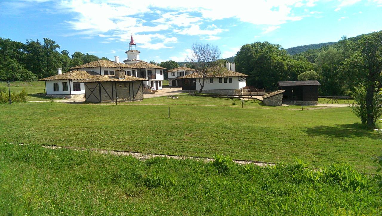 فندق Ethnocomplex Krivini المظهر الخارجي الصورة
